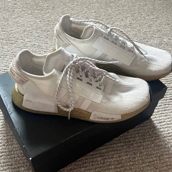 Adidas NMD_R1 - Picture 1 of 7